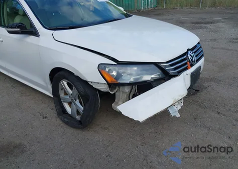 2013 Volkswagen Passat 2.5L Se из США, поврежденный, VIN 1VWBP7A32DC018040